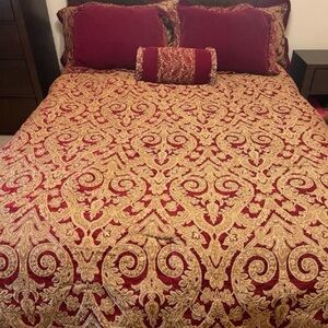 BURGUNDY DAMASK KING COMFORTER SET